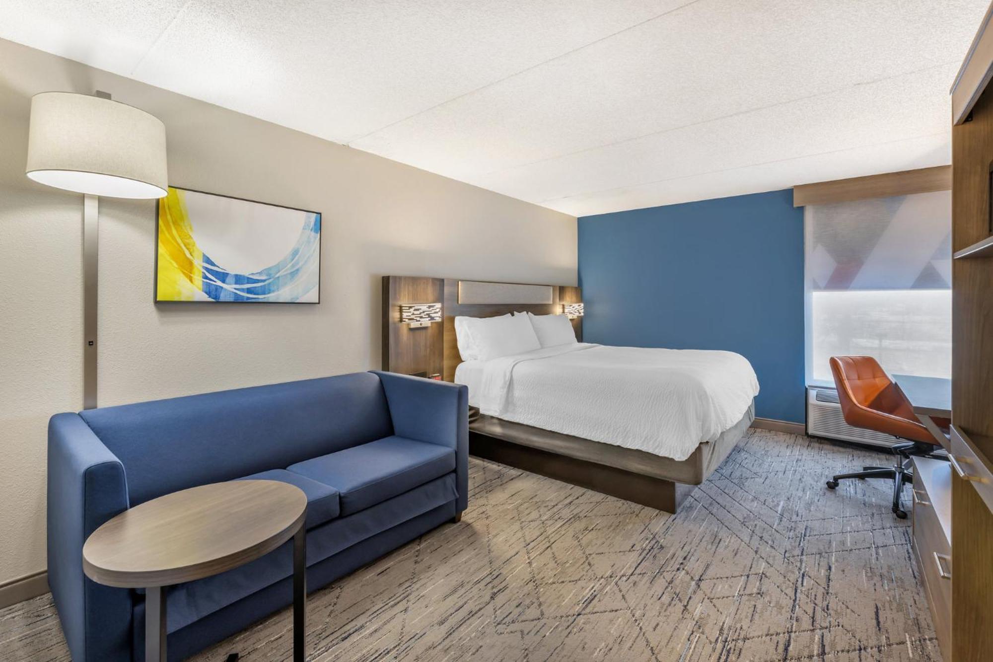 Holiday Inn Express Crestwood By Ihg Exterior photo